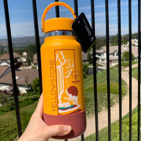 hydro flask yellowstone
